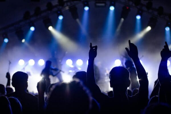 evenementenvervoer Evenementenvervoer met taxi IJmuiden – Comfortabel en snel naar uw concert of festival.